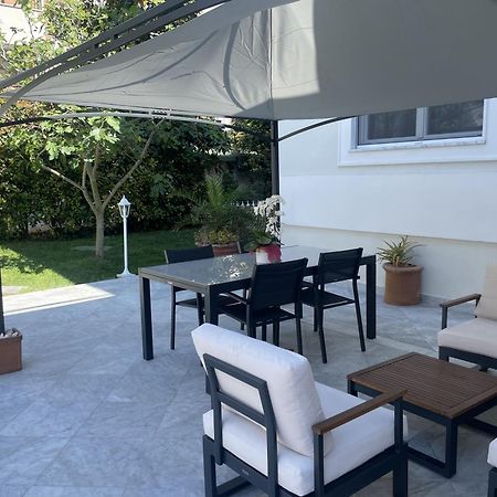 Villa Bianca A Few Steps By The Sea With Exclusive Garden & Jacuzzi Livorno Eksteriør billede