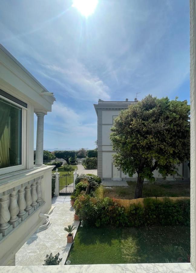 Villa Bianca A Few Steps By The Sea With Exclusive Garden & Jacuzzi Livorno Eksteriør billede