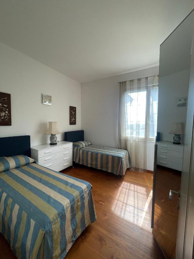 Villa Bianca A Few Steps By The Sea With Exclusive Garden & Jacuzzi Livorno Eksteriør billede