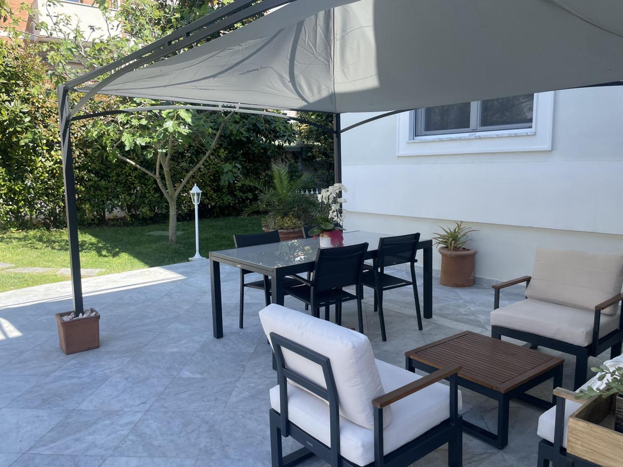 Villa Bianca A Few Steps By The Sea With Exclusive Garden & Jacuzzi Livorno Eksteriør billede